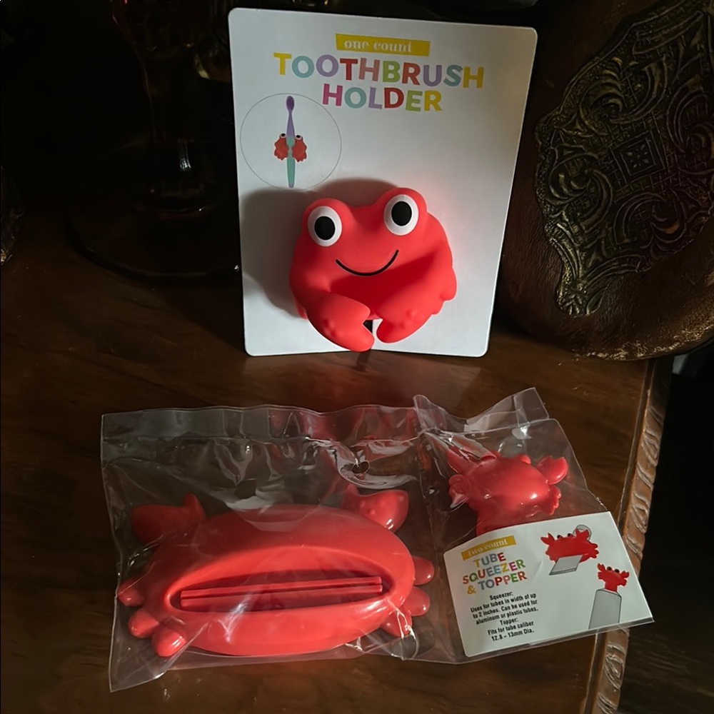 Red Crab Toothbrush Holder and Toothpaste Squeezer & Cap Topper